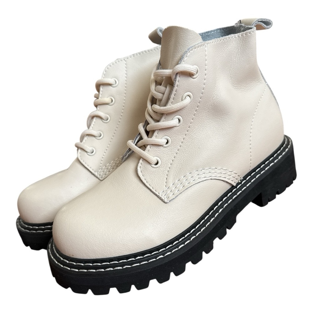 Women's Cream Lace-Up Ankle Boots